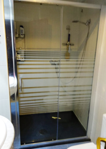 Mampara de ducha de 1 puerta corredera y 1 Fijo KR/FDC400 photo review