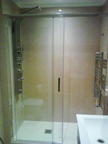 Mampara de ducha de 1 puerta corredera y 1 Fijo GME Aktual photo review
