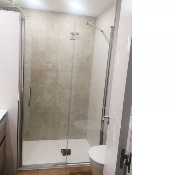 Mampara de ducha de 1 puerta batiente con segmento fijo JV/FDB820 1 Mampara de ducha de 1 puerta batiente con segmento fijo JV/FDB820, modelo JV FDB820
