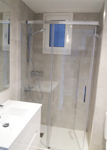 Mampara de ducha de 1 puerta corredera y 1 Fijo PR/FDK401 photo review