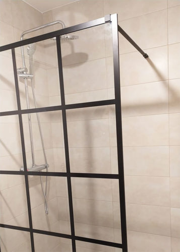Mampara de ducha negra Fresh de Kassandra (FR643) panel fijo, Decorabaño  [2023] en 2023