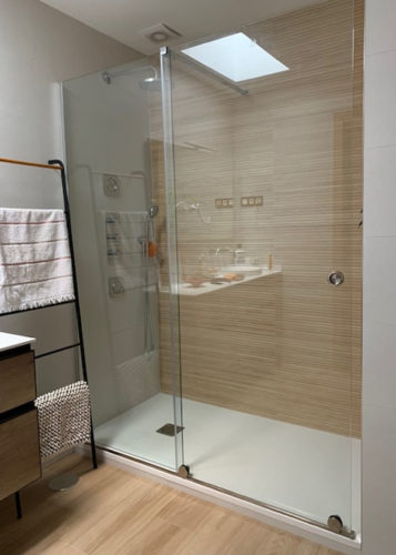 Mampara de ducha de 1 puerta corredera y 1 Fijo JR/FDC700 photo review