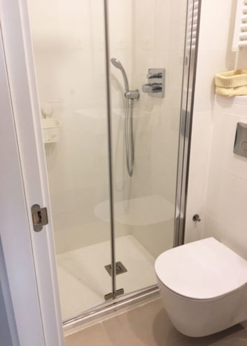 Mampara de ducha en esquina de puertas plegables CT/ADP601